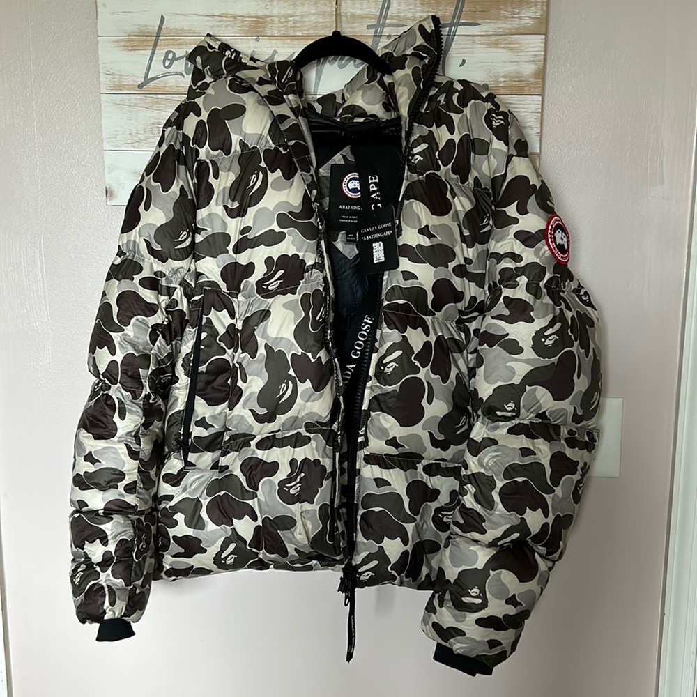 NWT BAPE X CANADA GOOSE ABC CAMO CROFTON PUFFER JACKET SIZE MEDIUM